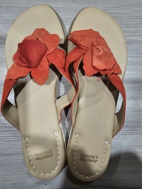 Johnston & Murphy Women's  Reddish-Orange Suede Floral Flip-flop Sandals Size 9